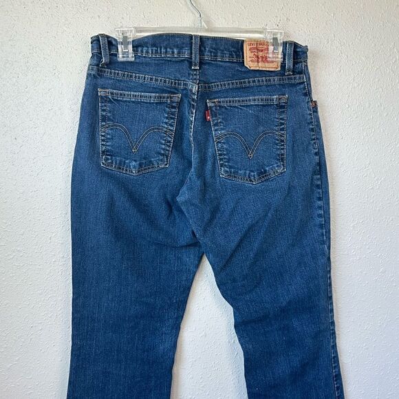 EUC Relaxed Bootcut Levi’s Women’s Jeans - Picture 6 of 7